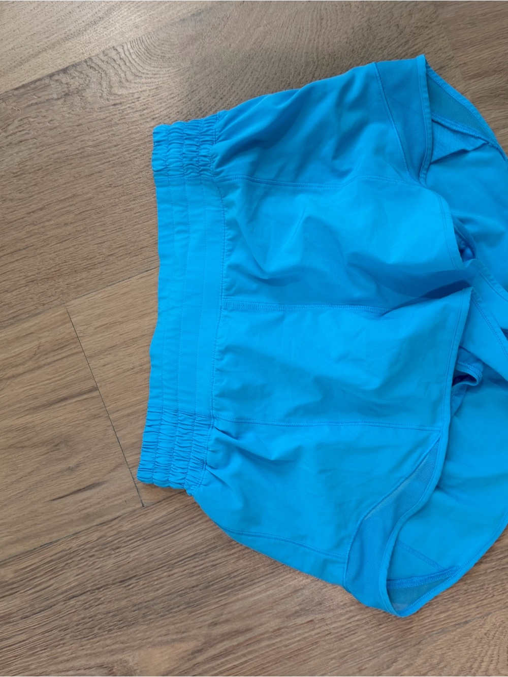 lululemon athletica turquoise ruched waistband shorts